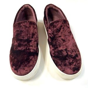 Steve Madden Women’s Sneakers Slip On Shoe Size 8M Purple Burgundy Velvet #1081